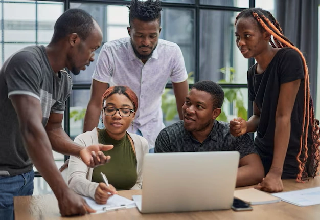 business-people-collaborating-office-working-project-together_709984-8661